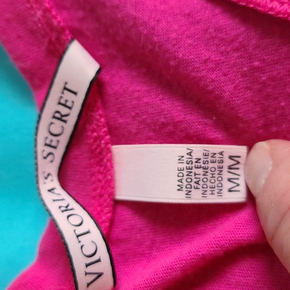 Victoria Secrets Tank - Picture 3 of 3
